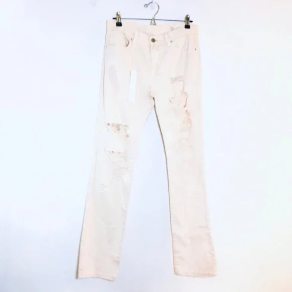 ❤️ BLANK NYC ❤️ COLLECTION STYLISH LIGHT PINK DISTRESSED RIPPED DESIGN JEANS . - Picture 3 of 16